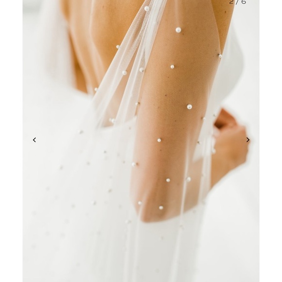 Alyssa Kristin pearl wings - Picture 2 of 14